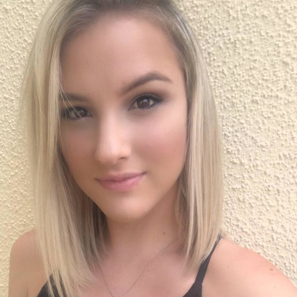 Meet your Posher, Kendra